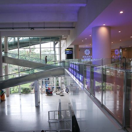 Anara Sky Kualanamu Hotel Medan Exterior foto